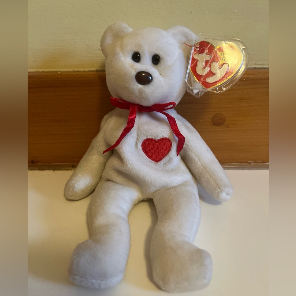 TY Beanie Baby: Valentino White with Brown Nose